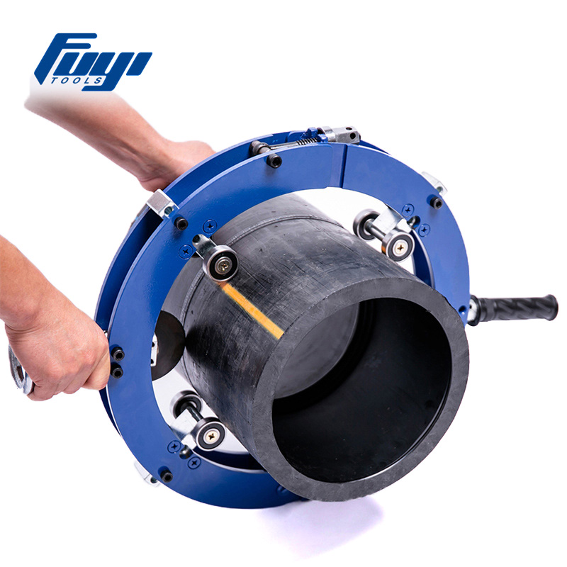 Rotační řezačka trubek